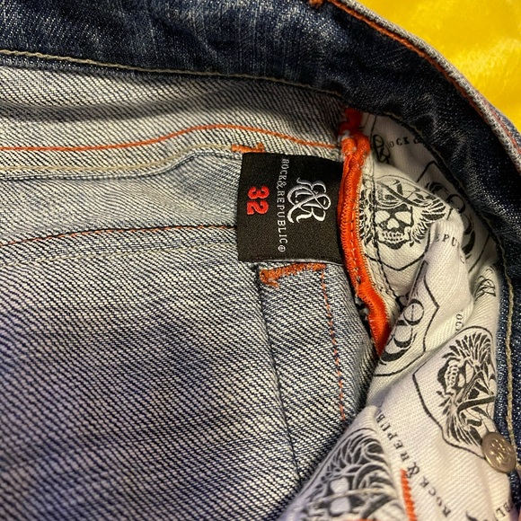 Rock and Republic Jeans - Picture 8 of 8